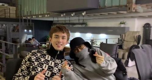 爆料美女合拍视频,揭秘幕后精彩瞬间  第3张